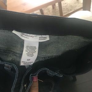 Liz Lange maternity leggings